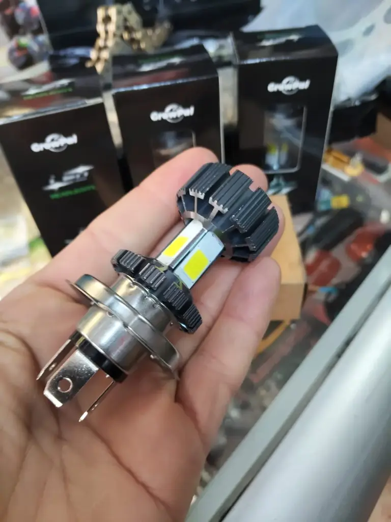 AMPOLLETA H4 POWER LED