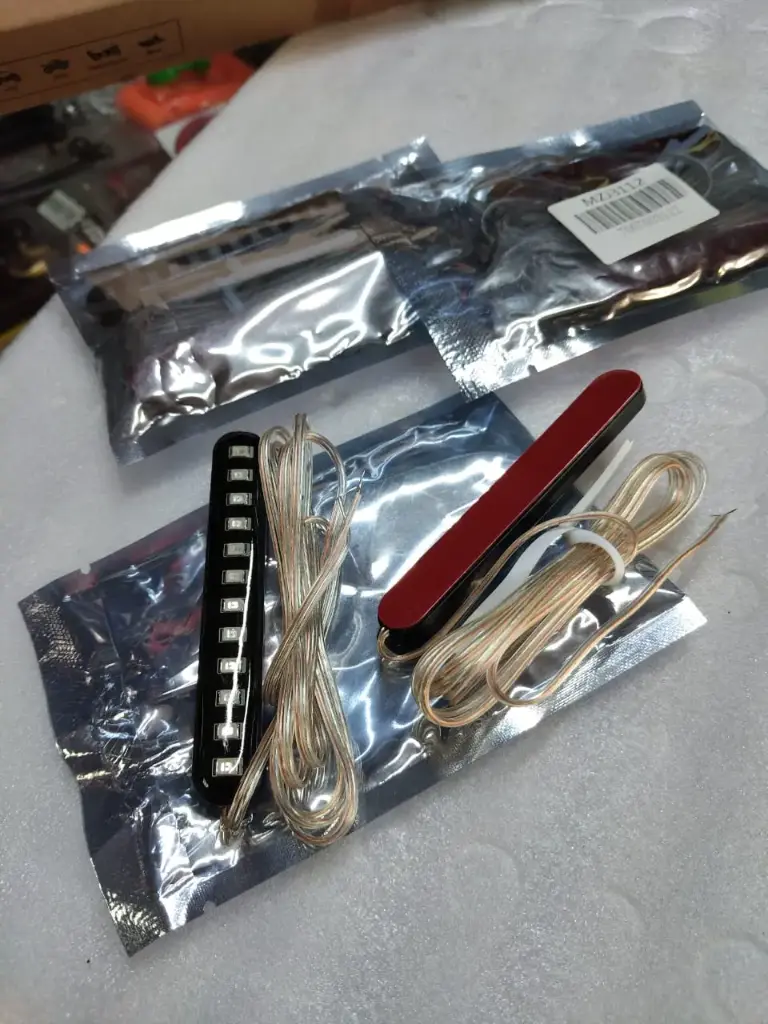 INTERMITENTES SEÑALIZADORES (SECUENCIAL)