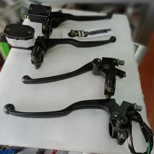 [manillas moto] MANILLAS EMBRAGUE Y BOMBINES DE FRENO